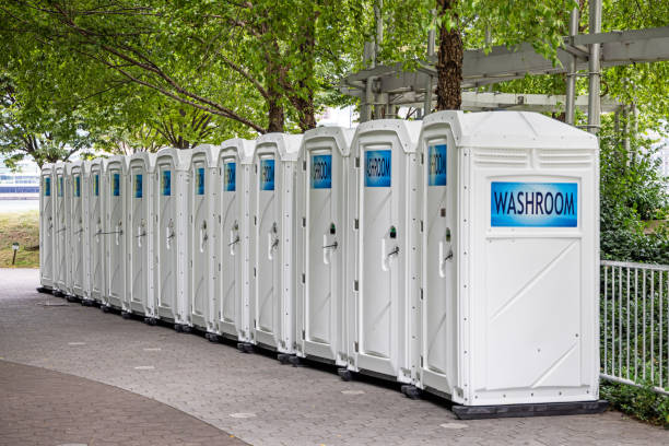 Best Luxury portable toilet rental  in Wellston, OH